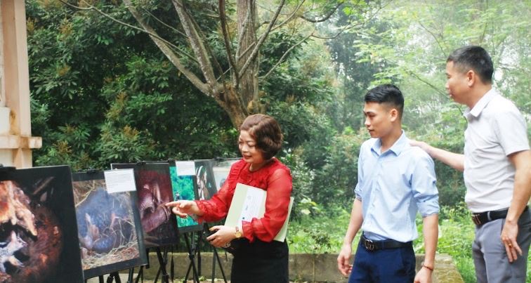 Triển lãm ảnh về thế giới động vật hoang dã tại Việt Nam trong khuôn khổ hội thảo